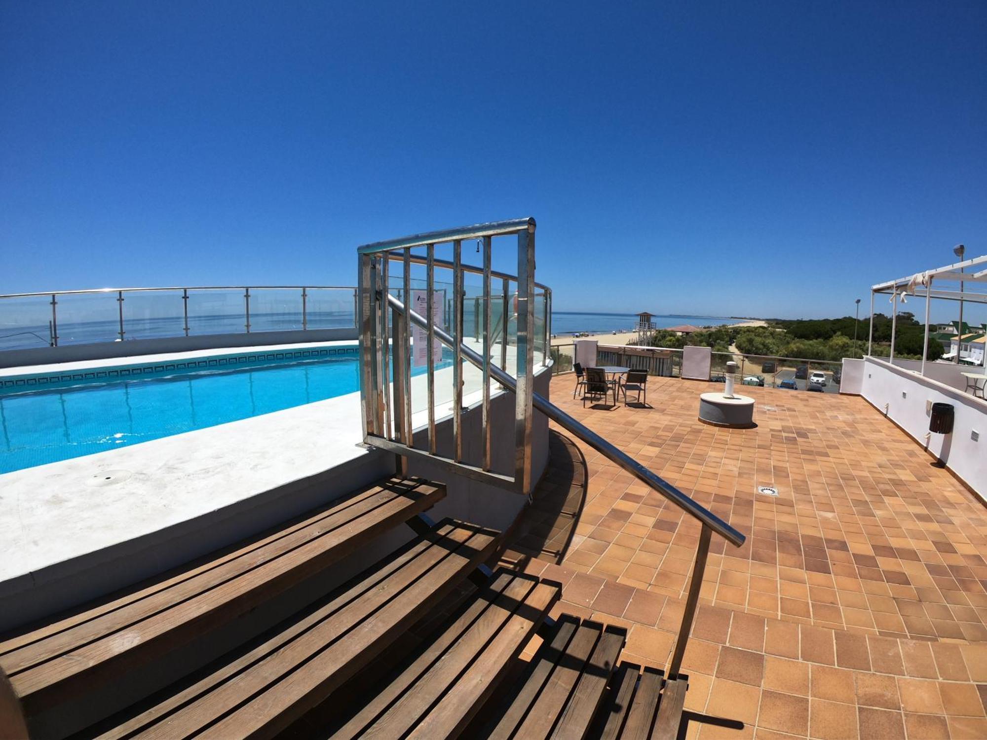 Islantilla Primera Linea De Playa, Piscina, Parking Kültér fotó